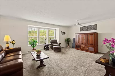 6305 Oyster Bay Ct, Bridgeville, PA 15017 - Photo 5