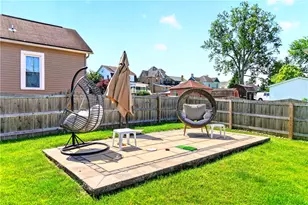 303 W Grant St, Houston, PA 15342 - Photo 29
