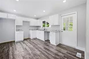 276 Lincoln St, Sharon, PA 16146 - Photo 13
