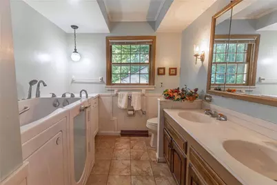 516 Oak Hill Drive, Grove City Boro, PA 16127 - Photo 17