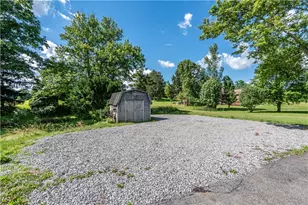1912 Harlansburg Rd, Hickory Township, PA 16101 - Photo 29