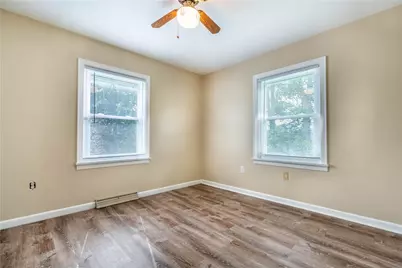 1912 Harlansburg Rd, Hickory Township, PA 16101 - Photo 11
