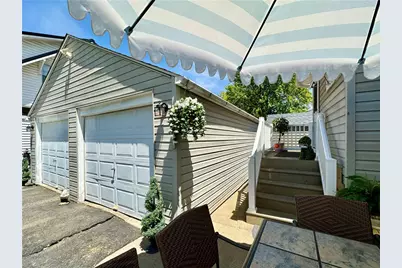 303 E Meyer Avenue, New Castle, PA 16105 - Photo 11