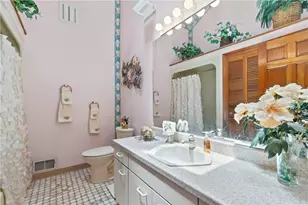 4874 Leona Dr, Pittsburgh, PA 15227 - Photo 11