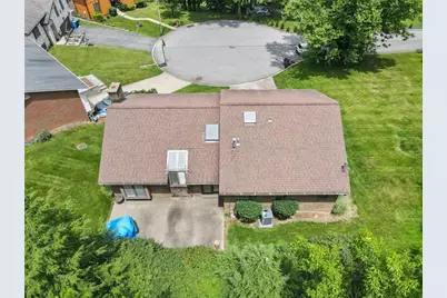 4874 Leona Dr, Pittsburgh, PA 15227 - Photo 33