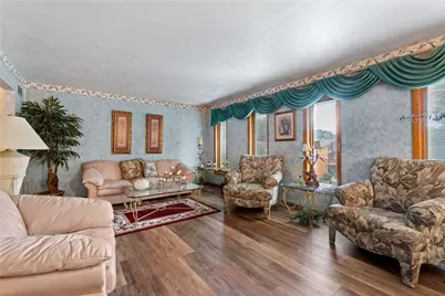 4874 Leona Dr, Pittsburgh, PA 15227 - Photo 3