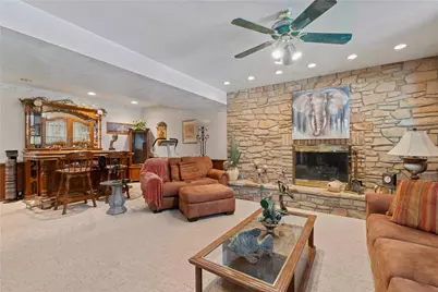 4874 Leona Dr, Pittsburgh, PA 15227 - Photo 27