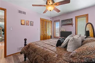 4874 Leona Dr, Pittsburgh, PA 15227 - Photo 17