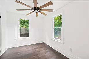 404 Valley Ave, Wall Boro, PA 15148 - Photo 17