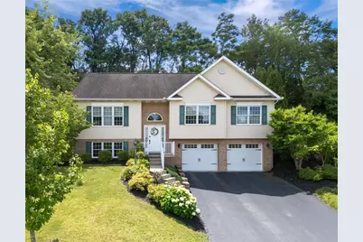 74 Laurel Dr, Hempfield Township, PA 15601 - Photo 1