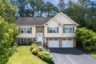 74 Laurel Dr, Hempfield Township, PA 15601 - Photo 1