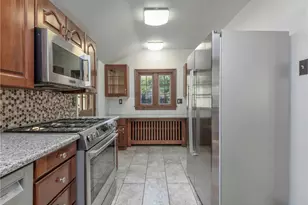 215 Brookside Blvd, Pittsburgh, PA 15241 - Photo 7