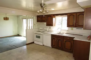 118 Euclid Ave, Stowe Township, PA 15136 - Photo 9