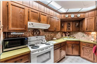 334 E State Street, Sharon, PA 16146 - Photo 13