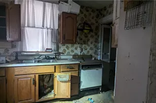 1014 4th St, Braddock, PA 15104 - Photo 9
