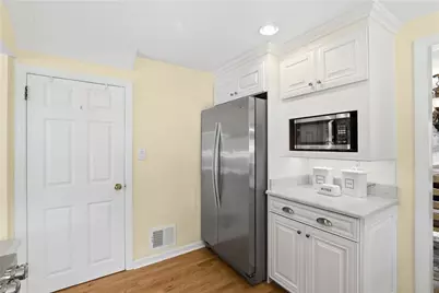 328 Canterbury Drive, Pittsburgh, PA 15238 - Photo 11