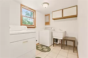 251 Evergreen Ln, Mount Pleasant Township, PA 15610 - Photo 35