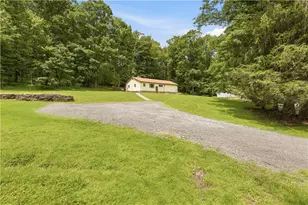 251 Evergreen Ln, Mount Pleasant Township, PA 15610 - Photo 7