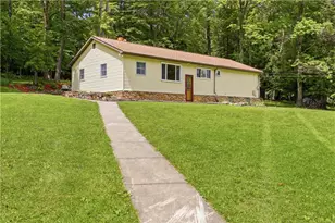 251 Evergreen Ln, Mount Pleasant Township, PA 15610 - Photo 15