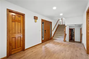 407 Hilltop Ln, Canton Township, PA 15301 - Photo 5