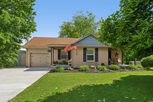 405 Vineyard Dr, Richland, PA 15044 - Photo 1