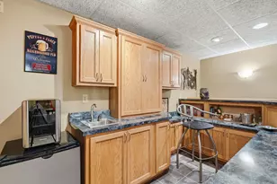 2360 W Gate Dr, Pittsburgh, PA 15237 - Photo 39