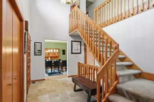 2360 W Gate Dr, Pittsburgh, PA 15237 - Photo 7