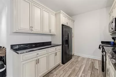201 Adams Pointe Blvd #4, Adams Township, PA 16046 - Photo 7