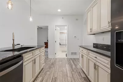 201 Adams Pointe Blvd #4, Adams Township, PA 16046 - Photo 11