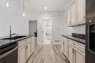 201 Adams Pointe Blvd, Adams Township, PA 16046 - Photo 11