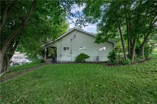 411 Harmony Rd, Baden, PA 15005 - Photo 3