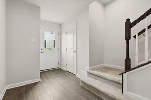233 Chesna Dr, Pittsburgh, PA 15234 - Photo 3