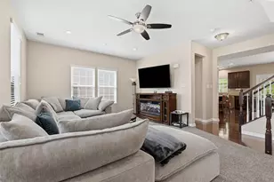 222 Broadstone Dr, Adams Township, PA 16046 - Photo 7