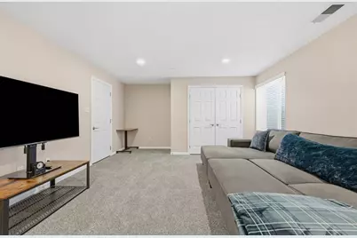 222 Broadstone Dr, Adams Township, PA 16046 - Photo 33