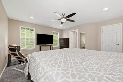 222 Broadstone Dr, Adams Township, PA 16046 - Photo 21