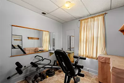 1227 Illinois Ave, Pittsburgh, PA 15216 - Photo 19