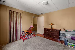 1227 Illinois Ave, Pittsburgh, PA 15216 - Photo 17