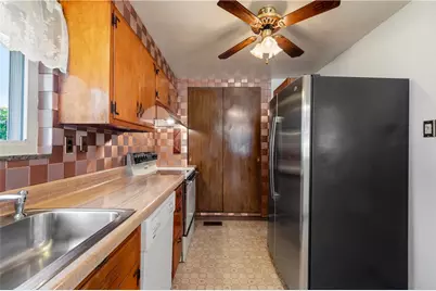 319 Saratoga Dr, Pittsburgh, PA 15236 - Photo 7