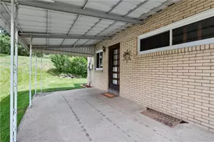 319 Saratoga Dr, Pittsburgh, PA 15236 - Photo 19
