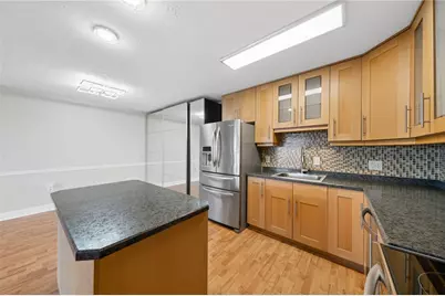 5600 Munhall Rd #905, Pittsburgh, PA 15217 - Photo 5