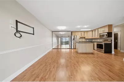 5600 Munhall Rd #905, Pittsburgh, PA 15217 - Photo 9