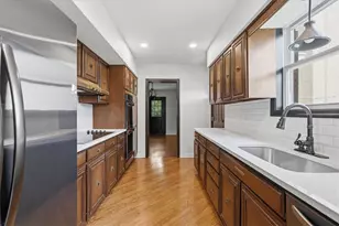 1418 Shady Ave, Pittsburgh, PA 15217 - Photo 13