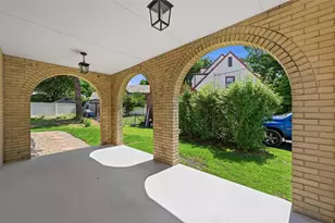 813 Locust St Ext, New Kensington, PA 15068 - Photo 5