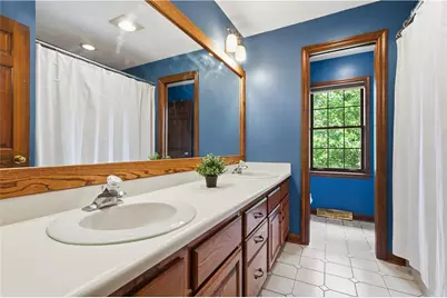 2450 Dogwood Drive, Pittsburgh, PA 15090 - Photo 33