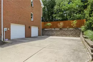 2450 Dogwood Dr, Pittsburgh, PA 15090 - Photo 47