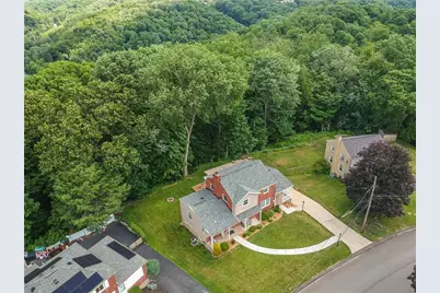 141 E Wedgewood Dr, Ross Twp, PA 15229 - Photo 39