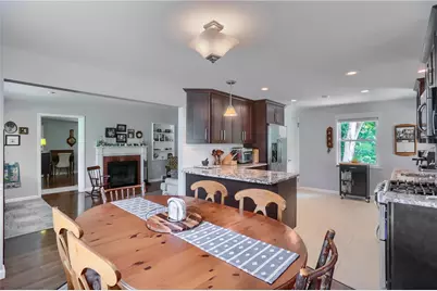 141 E Wedgewood Dr, Ross Twp, PA 15229 - Photo 19