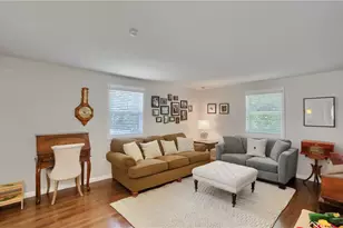 141 E Wedgewood Dr, Ross Twp, PA 15229 - Photo 3