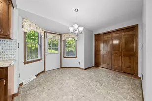 137 Field Club Dr, Robinson Twp, PA 15136 - Photo 17