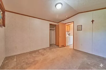908 Chester, Cranberry Township, PA 16066 - Photo 15